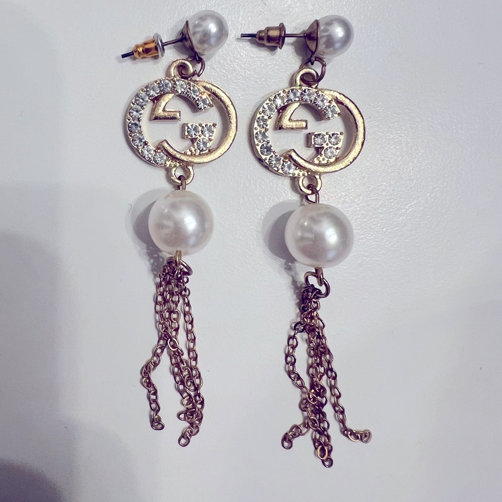 GG pearl dangle earrings